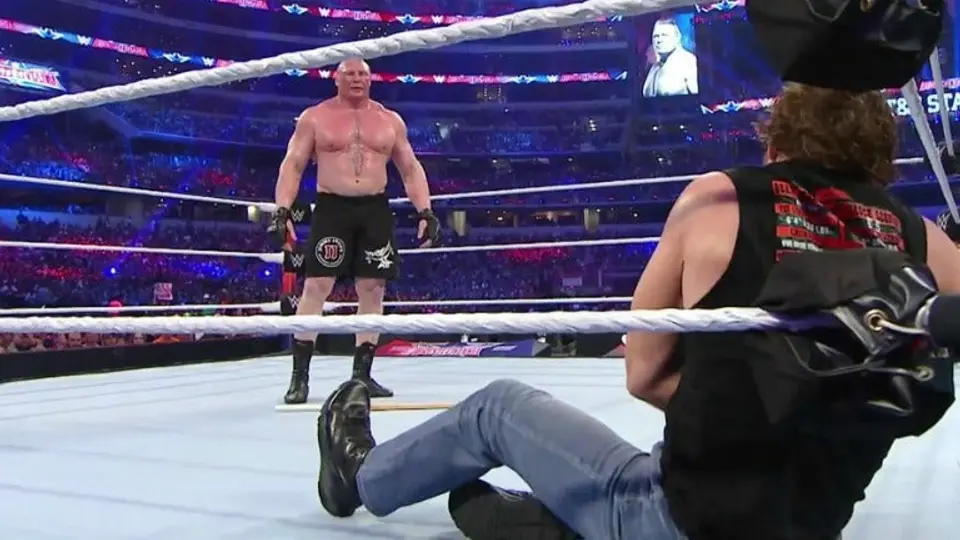 Ambrose se luce, pero pierde contra Lesnar