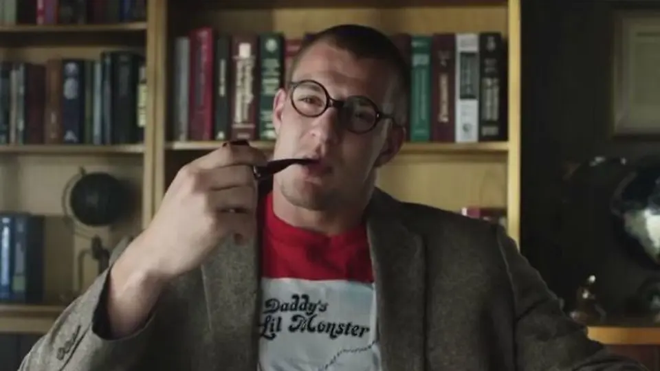 Rob Gronkowski, terapeuta en nuevo trailer de Suicide Squad