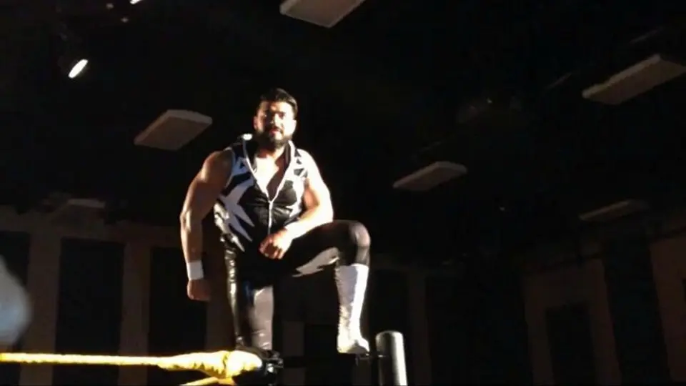 Andrade 'Cien' Almas, nuevo nombre de La Sombra en WWE