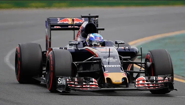 Verstappen niega tener problemas con Carlos Sainz