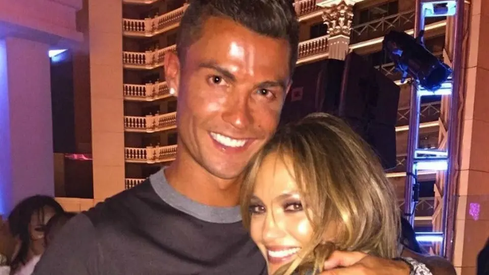 CR7 y Kim Kardashian se divierten en concierto de JLo