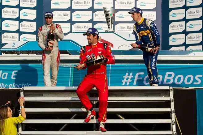 Di Grassi culpa a su equipo por descalificación en el ePrix