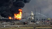 Explosión de petroquímica en Veracruz deja tres muertos