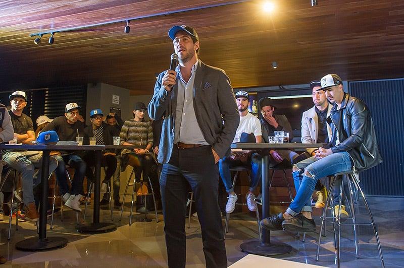 Arturo Villanueva, presidente administrativo de Gallos, durante el evento