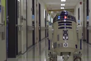 Personajes de Star Wars sorprenden a niños en hospital