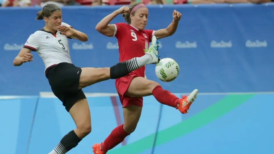 Alemanas caen frente a Canadá pero logran pase a Cuartos
