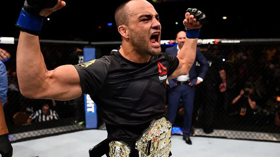 Eddie Álvarez arrebata título a Dos Anjos