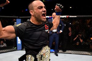 Eddie Álvarez arrebata título a Dos Anjos