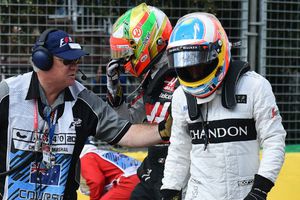 Guti abandona carrera tras brutal choque