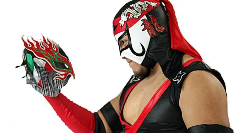 Flamita dejará de usar el nombre de Octagón Jr.