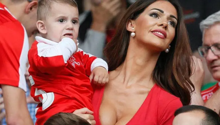 Esposa de Dzemaili 'enciende' la Eurocopa