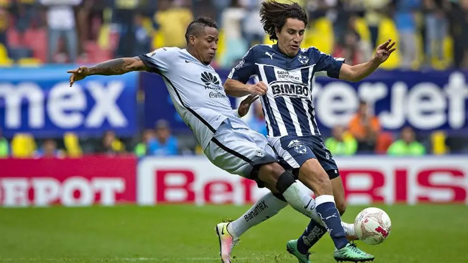 Efraín Juárez no comprende sanción a Funes Mori