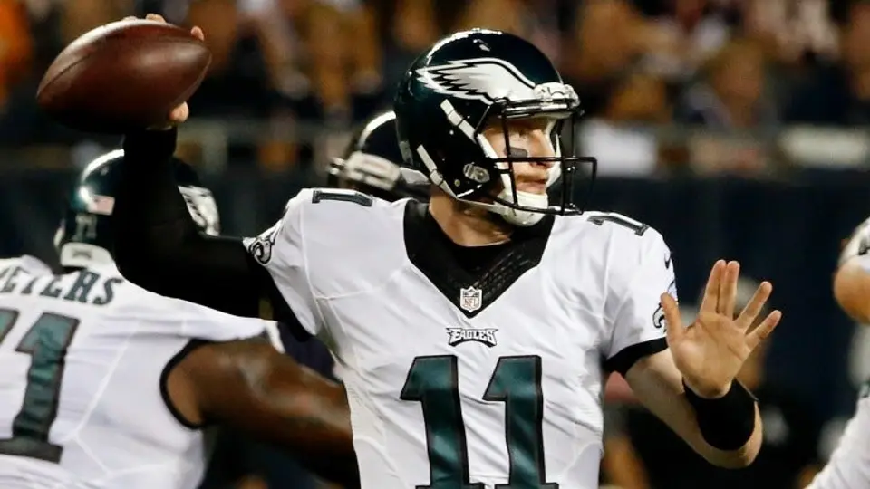 Wentz destaca en victoria de Filadelfia sobre Chicago