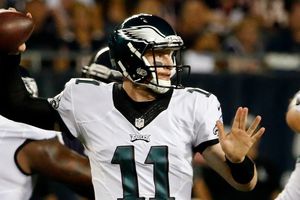 Wentz destaca en victoria de Filadelfia sobre Chicago