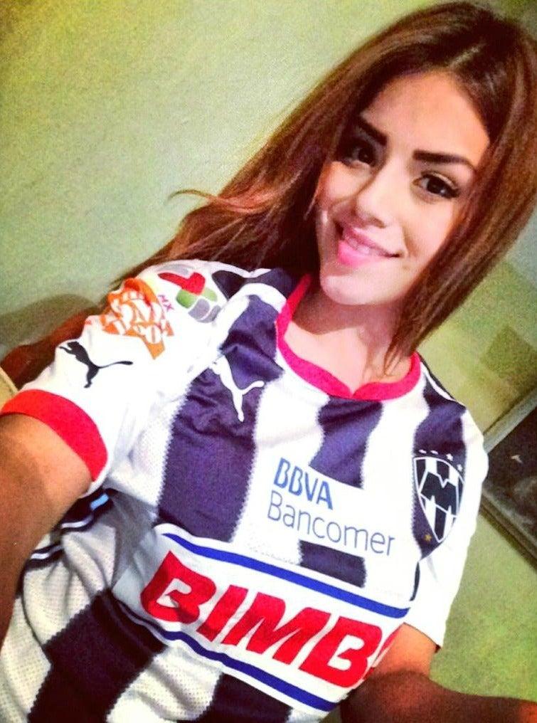 TWITTER PAMELA LONGORIA