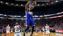 Warriors sufre, pero mantiene su racha ganadora