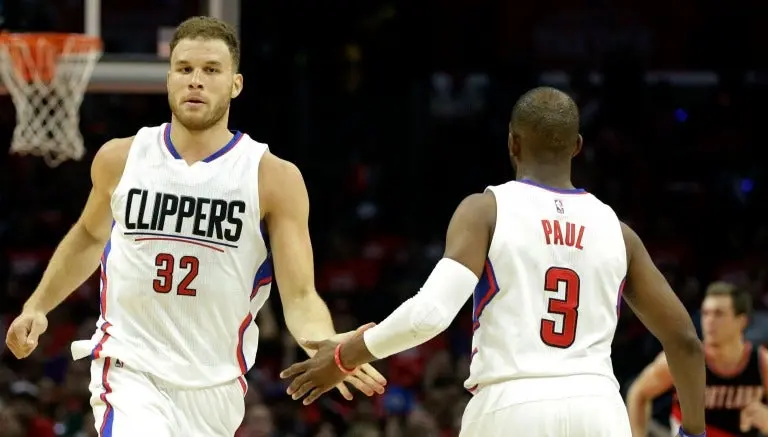 Clippers humilla a Portland en arranque de Playoffs