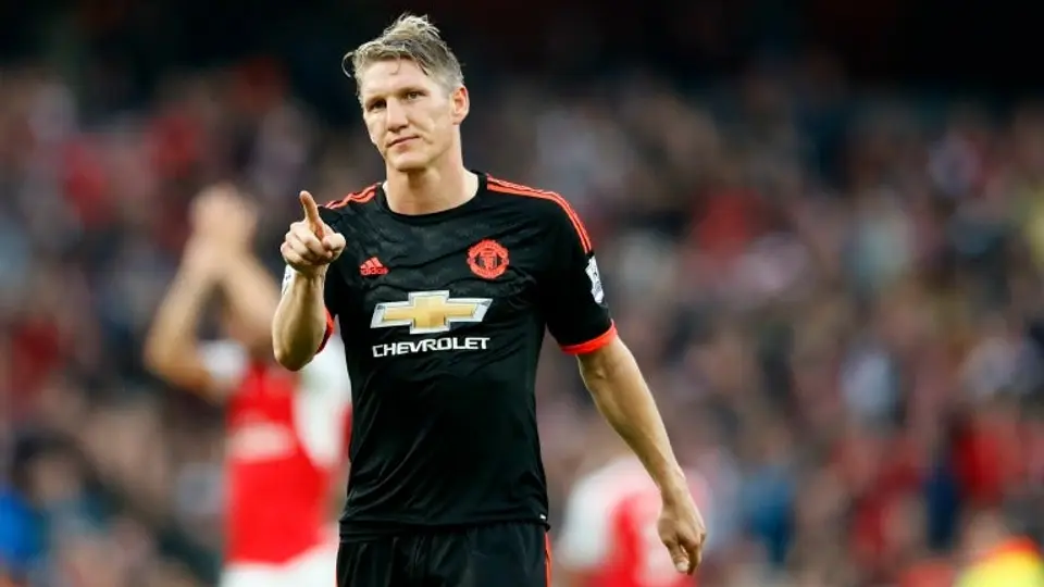 Schweinsteiger demanda por juguete nazi parecido a él