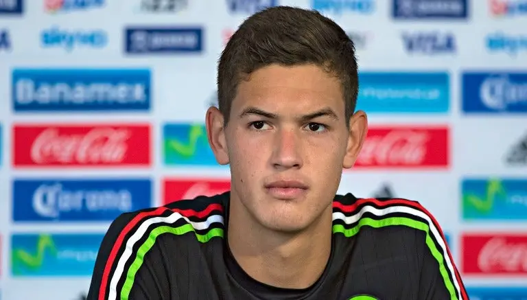 César Montes en conferencia de prensa | IMAGO7