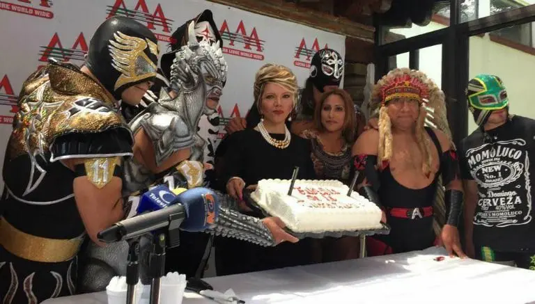 Mundo del pancracio festeja Día de la Lucha Libre