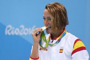Mireia Belmonte, primera española en ganar Oro en natación