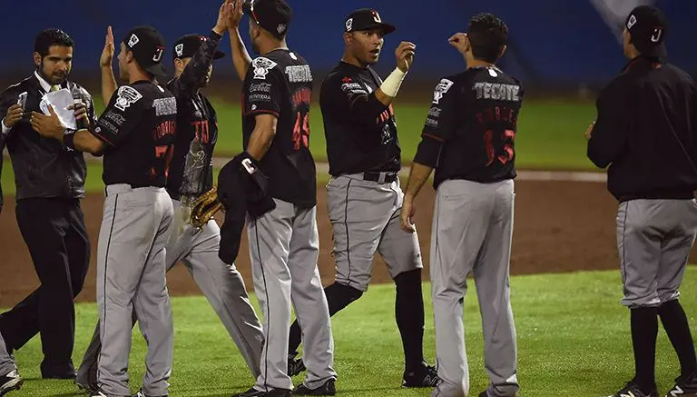 Toros obliga al sexto juego de la Serie del Rey