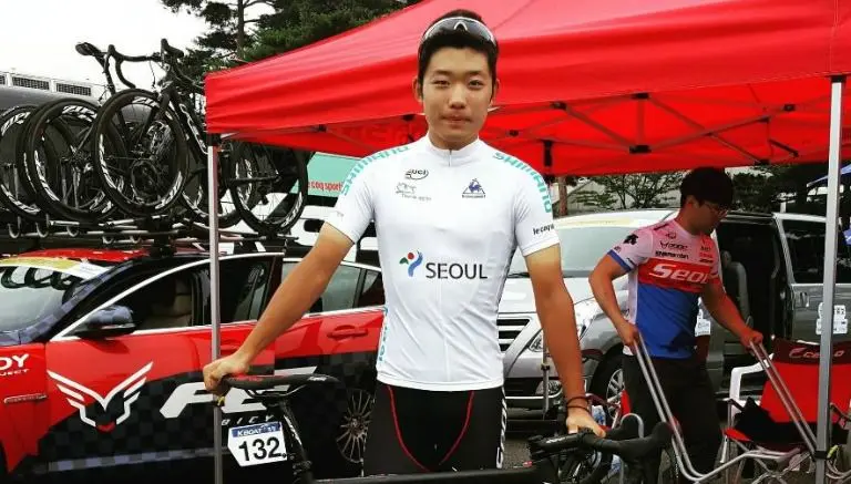 Ciclista coreano es atropellado cuando entrenaba para JO
