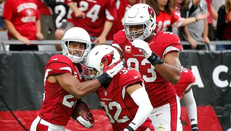 Palmer y Arizona aplastan a los 49ers