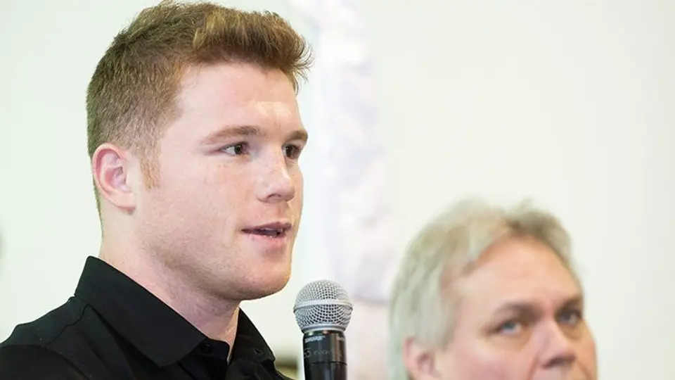 Canelo reta a McGregor a boxear cuando quiera