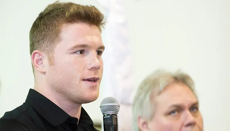 Canelo reta a McGregor a boxear cuando quiera
