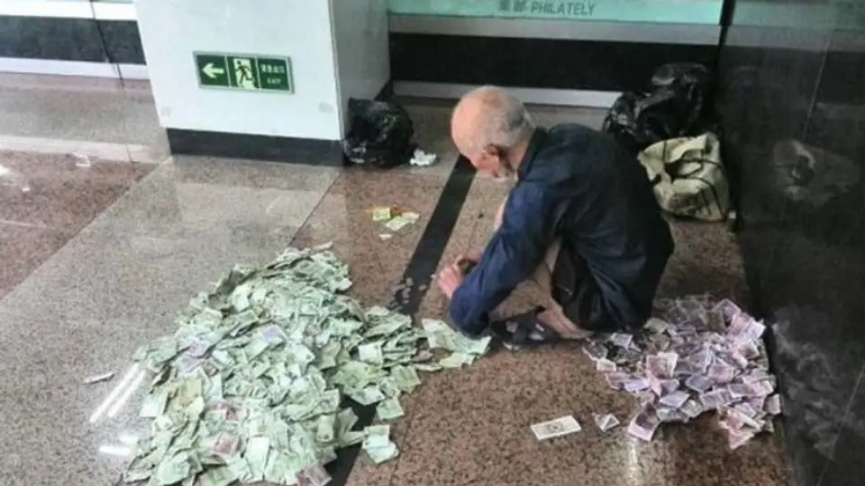 Mendigo ganaba 42 mil pesos pidiendo limosna