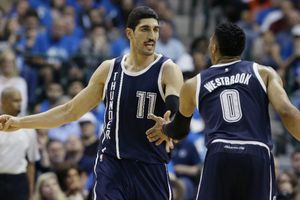 Russell Westbrook y el Thunder liquidan a Mavericks