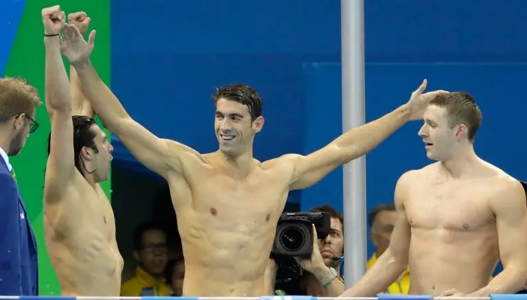 Phelps se despide de JO con 23 medallas de Oro