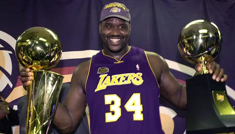 Shaq, Iverson y Ming, al Salón de la Fama del Basquetbol