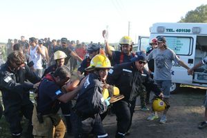 Piloto de Dakar pierde control de auto y deja 10 heridos