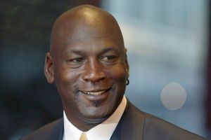 Michael Jordan donará 1mdd tras ola de violencia en EU
