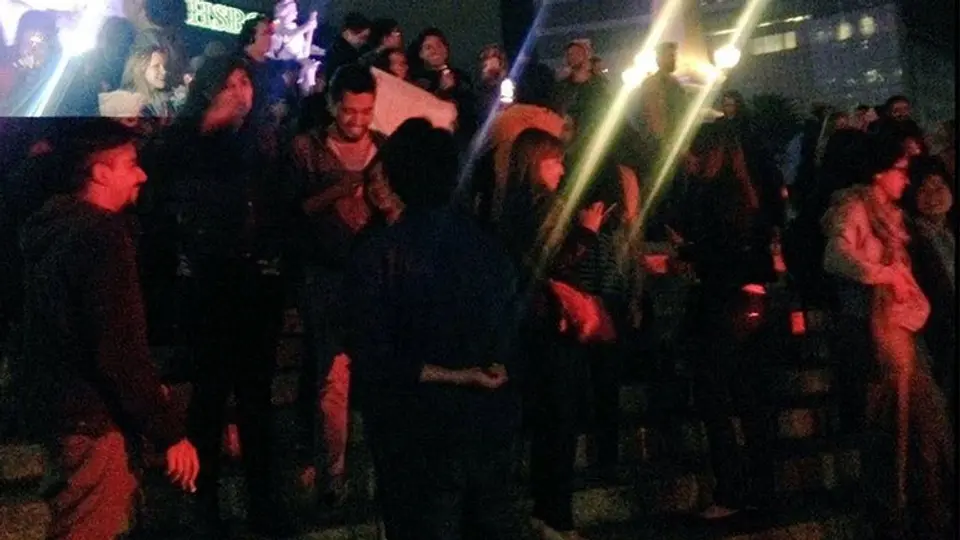 Mexicanos festejan en el Ángel tras triunfo de DiCaprio