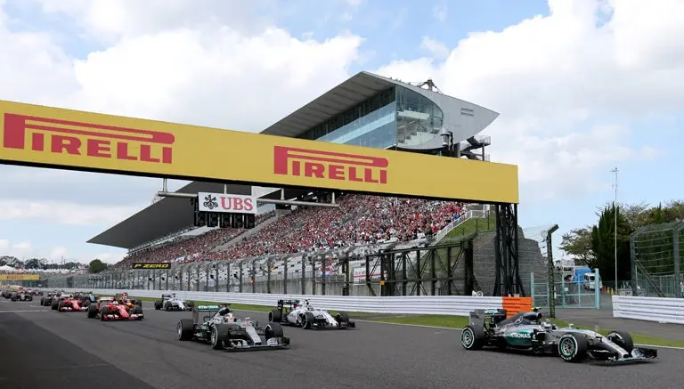 Bólidos durante el Gran Premio de Japón | AP