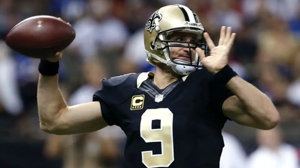 Brees guía victoria de Santos en vibrante partido