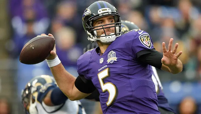 Joe Flacco renueva con Baltimore por tope salarial