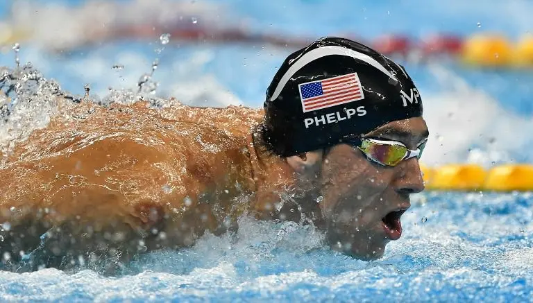 Phelps rompe récord Olímpico de 2 mil años