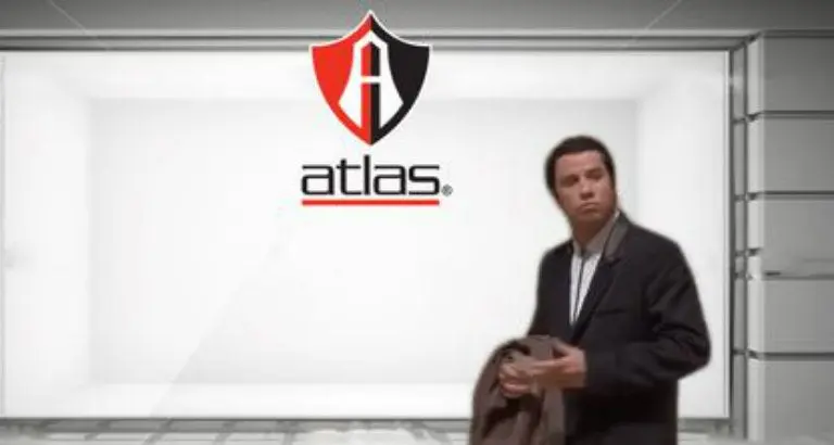 John Travolta revoluciona la red con cómicos memes
