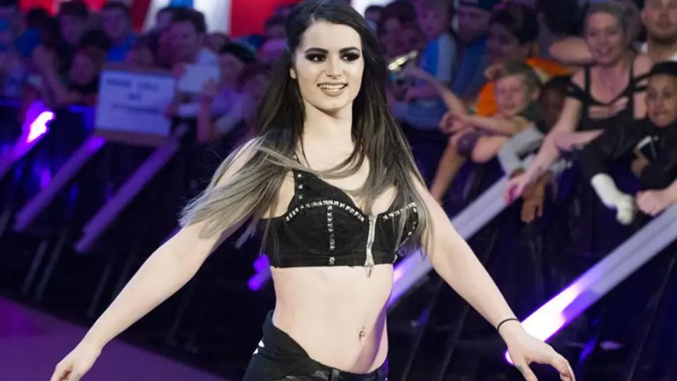 Paige no seguirá a El Patrón y se queda en WWE