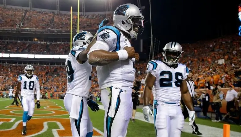 Cam Newton, QB con más TD's terrestres en la historia
