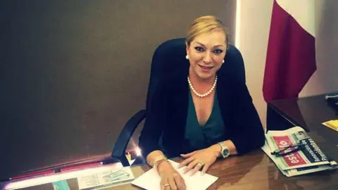 #LadyAlcaldesa llama "¡pin... vieja!" a reportera