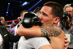 Óscar Valdez se convierte en monarca mundial de boxeo