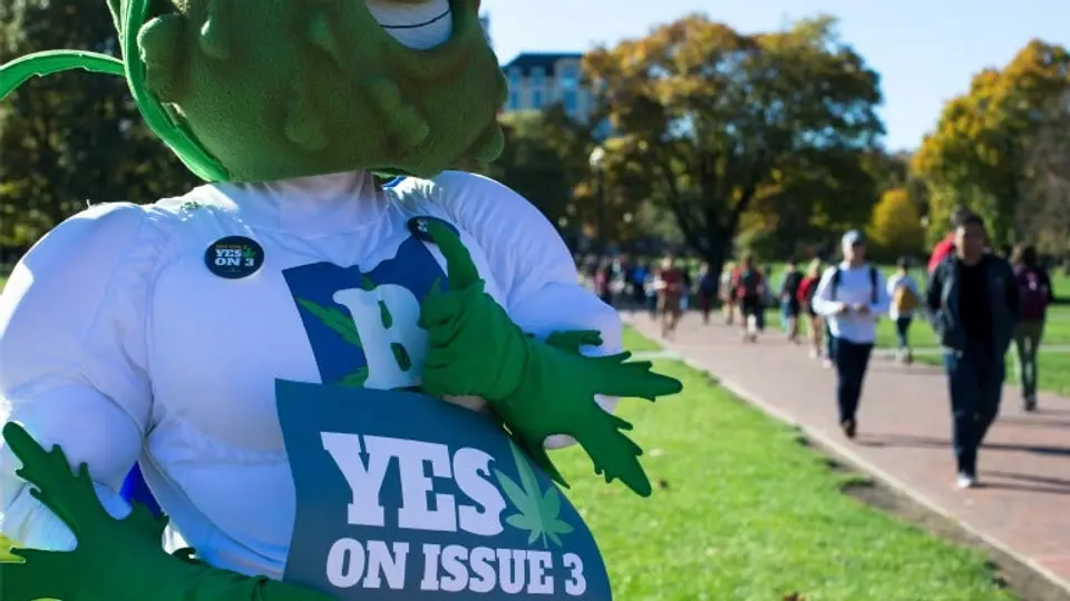 Votantes en Ohio rechazan legalización de marihuana