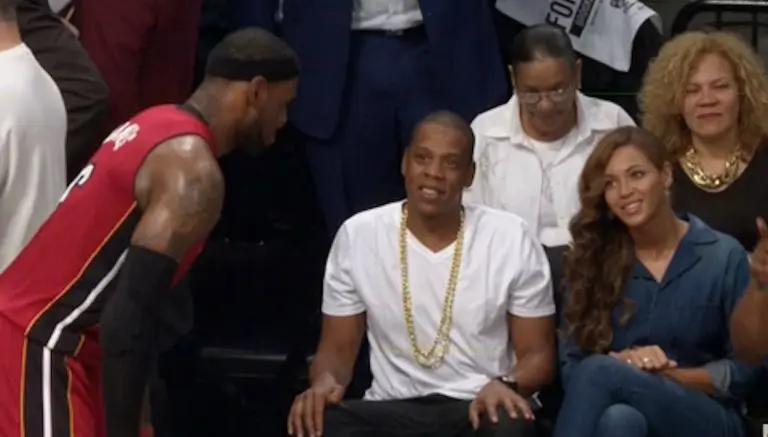Beyoncé, 'jovencita enamorada' de LeBron