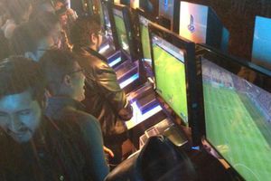 Fanáticos prueban por primera vez el FIFA 16