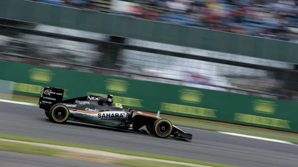 Checo Pérez termina sexto en el GP de Gran Bretaña
